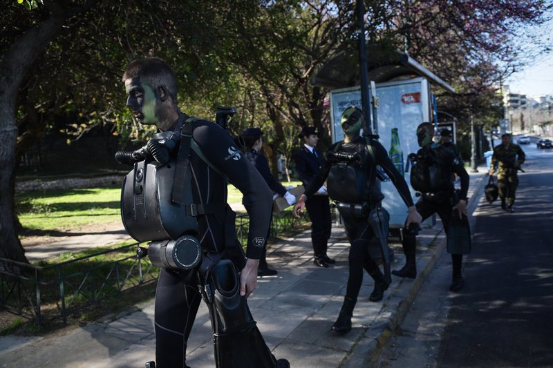 Προετοιμασία των ΟΥΚ για την παρέλαση