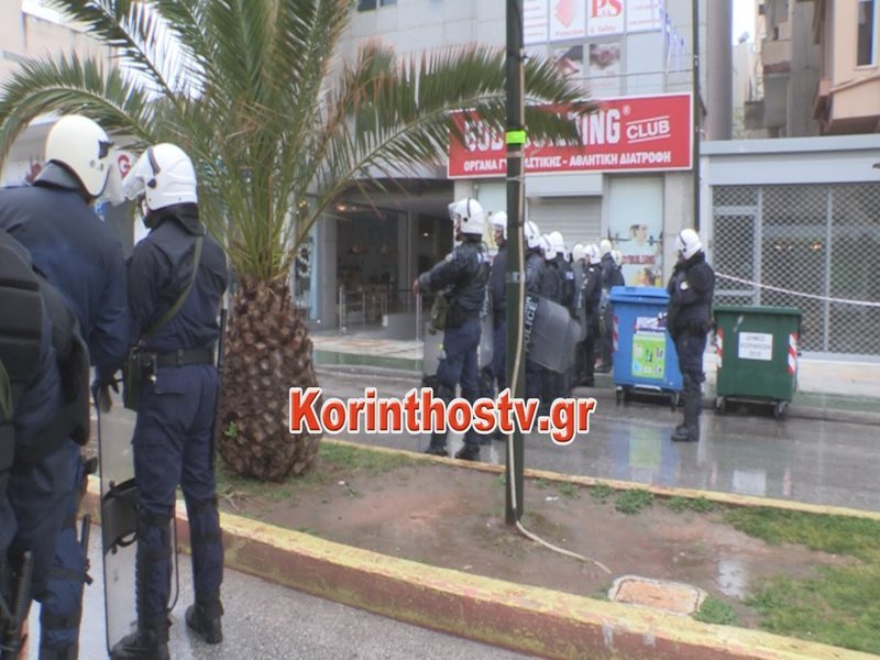 Κόρινθος: Ενταση από ομάδες Ρομά για τη δολοφονία του 52χρονου -Αποκλεισμένα τα δικαστήρια [εικόνες & βίντεο] | iefimerida.gr 3