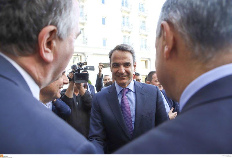 Μέλη του ΣΕΒΕ υποδέχονται τον Κ. Μητσοτάκη (ΜΟΤΙΟΝΤΕΑΜ/ΚΩΝΣΤΑΝΤΙΝΙΔΗΣ ΓΙΩΡΓΟΣ)