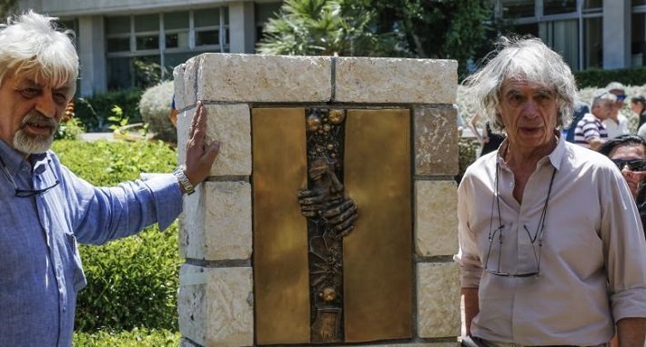 Το Twitter έχει άλλες προτάσεις ώστε να μη δώσουμε τον Δρομέα στα Σκόπια [εικόνες] | iefimerida.gr 10