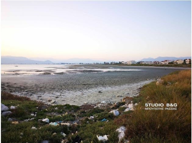 Εντυπωσιακό: «Χάθηκε» η θάλασσα στο Ναύπλιο -Την... ρούφηξε η υπερπανσέληνος [εικόνες] | iefimerida.gr 0