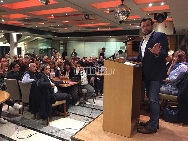 Νέες αποδοκιμασίες κατά του Νίκου Παππά -Στη Βέροια [εικόνες & βίντεο] | iefimerida.gr 0