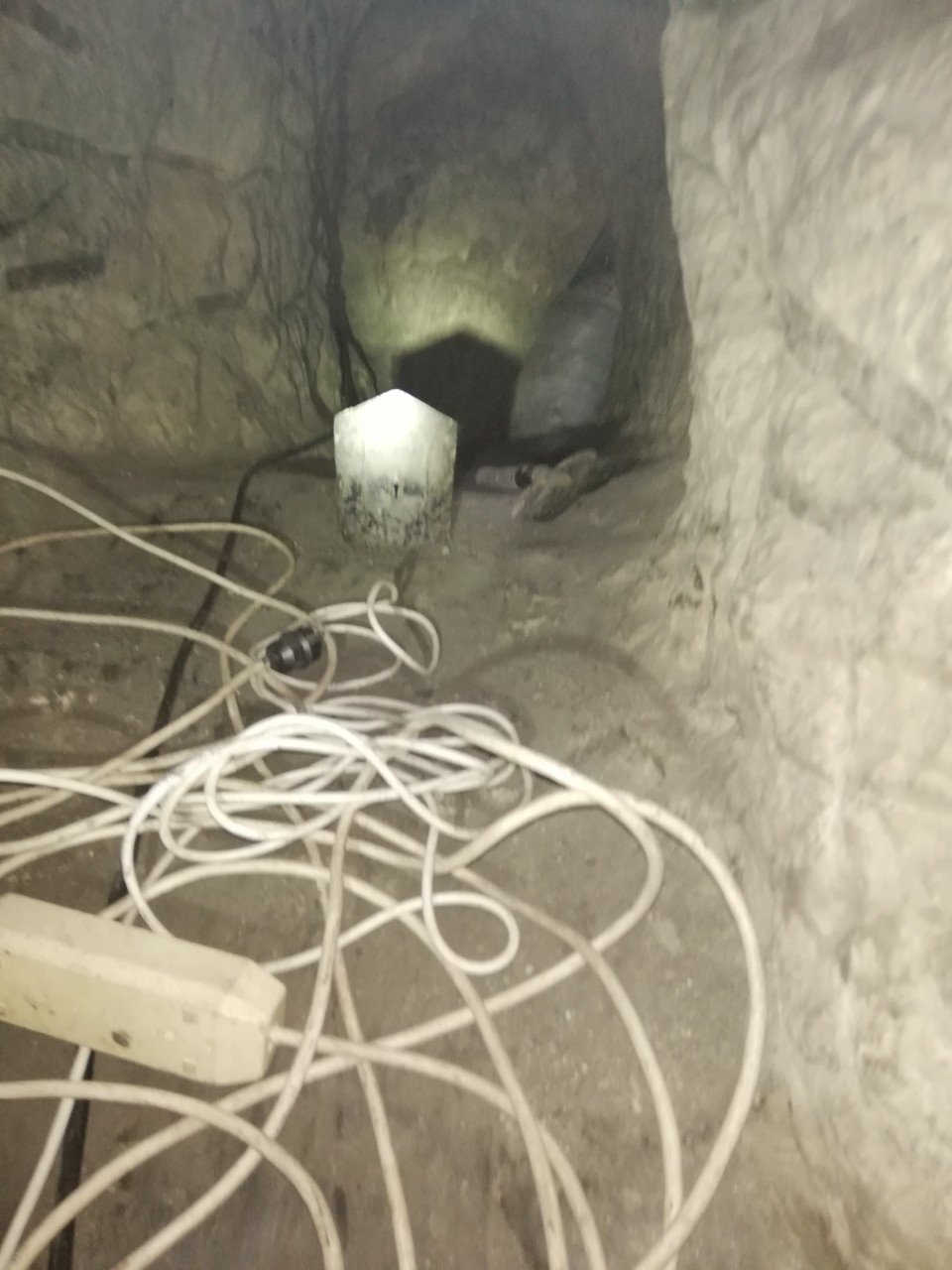 Ανοιξαν υπόγεια σήραγγα, μήκους 30 μέτρων για να βρουν αρχαία