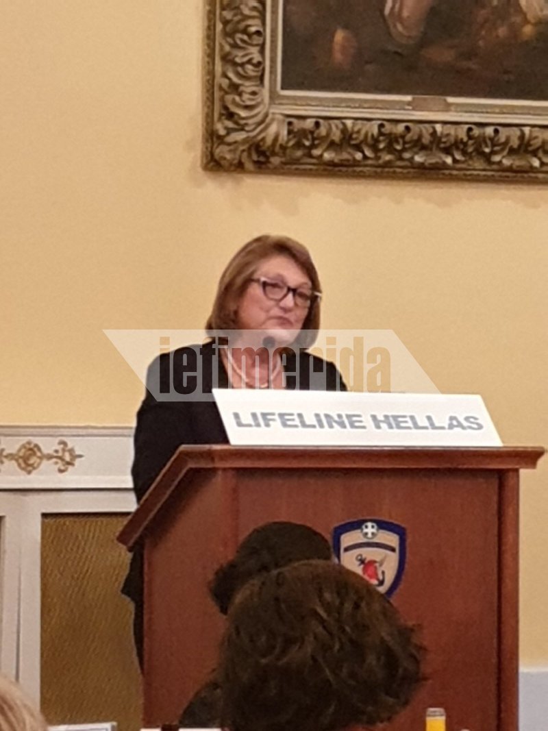 Η συγκινητική ομιλία της συζύγου Παυλόπουλου για την υπογεννητικότητα [εικόνες] | iefimerida.gr 3