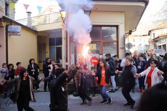 Κοζάνη: Πανηγυρισμοί στο Βελβεντό, προβληματισμός στα Σέρβια για τη διάσπαση του δήμου [εικόνες & βίντεο] | iefimerida.gr 1