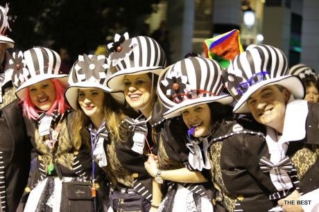 Πατρινό καρναβάλι: 40.000 καρναβαλιστές πήραν μέρος στη νυχτερινή παρέλαση! | iefimerida.gr 5