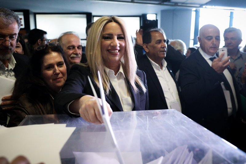 Η Φώφη Γεννηματά ψηφίζει για τα νέα όργανα του Κινήματος Αλλαγής