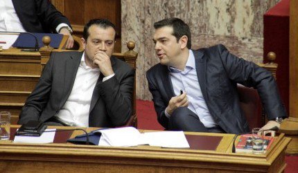 «Τελευταία παρέλαση» -Το Twitter κάνει πατριωτική αντιπολίτευση σήμερα [εικόνες] | iefimerida.gr 5