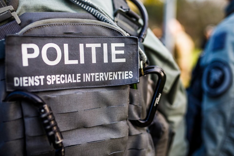 Η Ουτρέχτη γέμισε κομάντο -Οι επίλεκτοι της ολλανδικής αστυνομίας [εικόνες & βίντεο] | iefimerida.gr 8