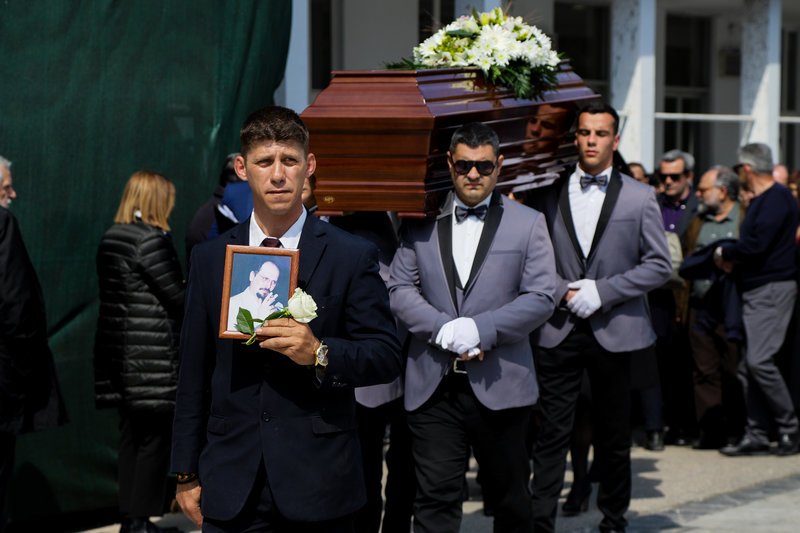 Κηδεία Βασίλη Λυριτζή: Συγκλόνισε ο επικήδειος του Νίκου Φίλη | iefimerida.gr 1