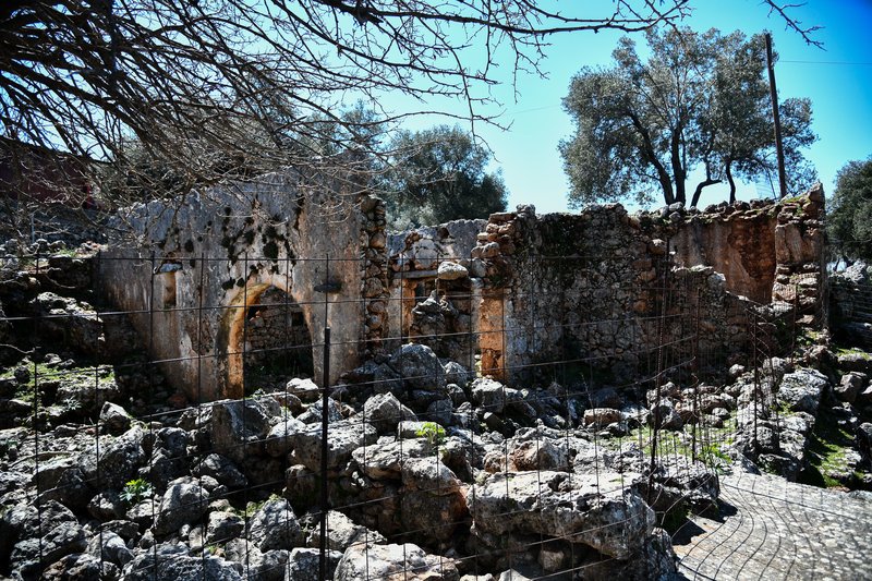 Αράδαινα: Το μικρό χωριό στα Σφακιά που ερήμωσε εξαιτίας μιας βεντέτας [εικόνες] | iefimerida.gr 4