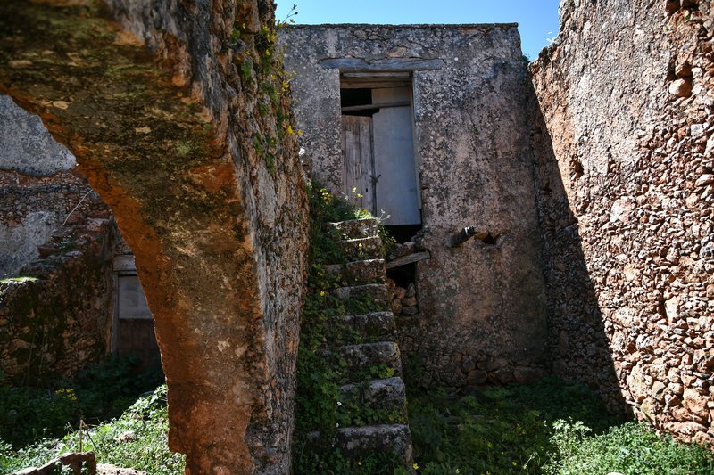 Αράδαινα: Το μικρό χωριό στα Σφακιά που ερήμωσε εξαιτίας μιας βεντέτας [εικόνες] | iefimerida.gr 5