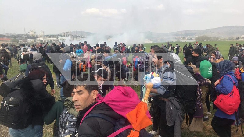 Τα ΜΑΤ έκαναν χρήση χημικών για να περιορίσουν την ένταση