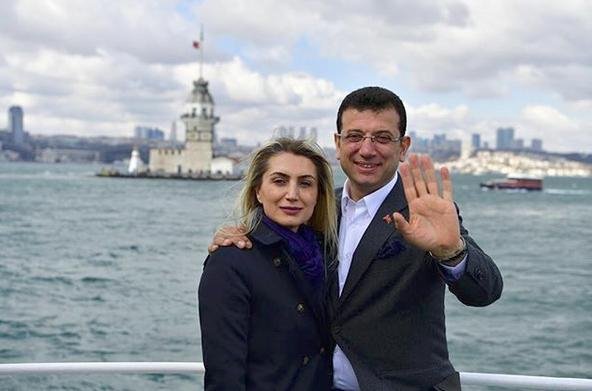 O Εκρέμ Ιμάμογλου με τη σύζυγό του Ντιλέκ (Φωτογραφία: Instagram)