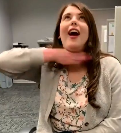 Η 22χρονη Πέιτον Γκίμπσον που δημιούργησε την «τρέλα»  (Φωτο: TWITTER/@P_GIBB)