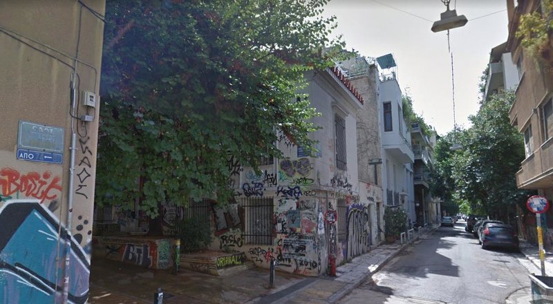 Η συμβολή των οδών Ερεσού και Θεμιστοκλέους, όπου σημειώθηκε το συμβάν / Φωτογραφία: Google Maps