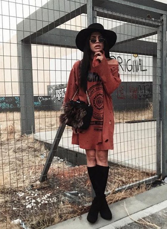 Εκραξαν άγρια την κόρη του Πανταζή -Η φωτογράφιση στις φτωχογειτονιές [εικόνες] | iefimerida.gr 0