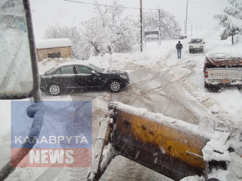 Σε κλοιό χιονιά η χώρα -Οδηγοί εγκλωβίστηκαν επί 8 ώρες στην Εθνική Αθηνών-Λαμίας [εικόνες] | iefimerida.gr 9