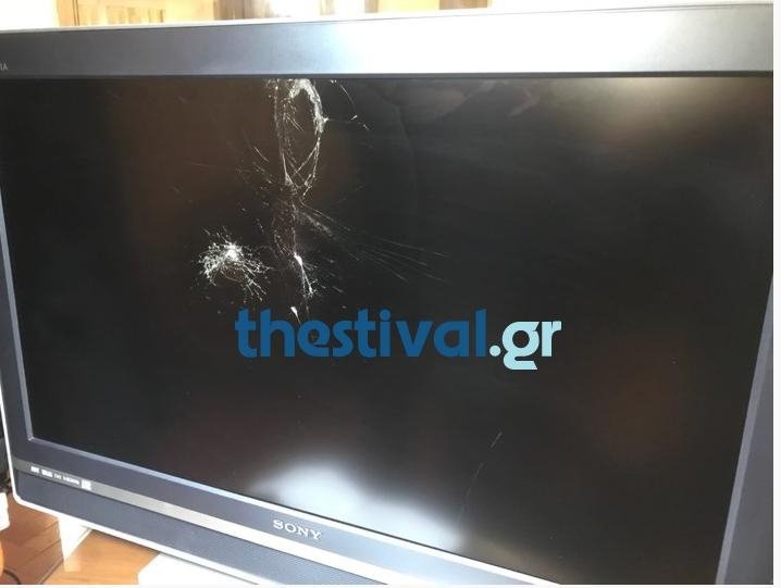 Θεσσαλονίκη: Επίθεση κουκουλοφόρων στα γραφεία της Ένωσης Συντακτών [εικόνες] | iefimerida.gr 0