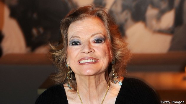 Εφυγε από τη ζωή η μούσα του Φελίνι, Ανίτα Εκμπεργκ [εικόνες & βίντεο] | iefimerida.gr 8