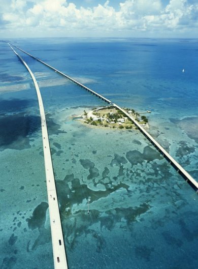 Διασχίζοντας τον ωκεανό με αυτοκίνητο: Μία λεωφόρος πάνω από τον Ατλαντικό [εικόνες] | iefimerida.gr 3