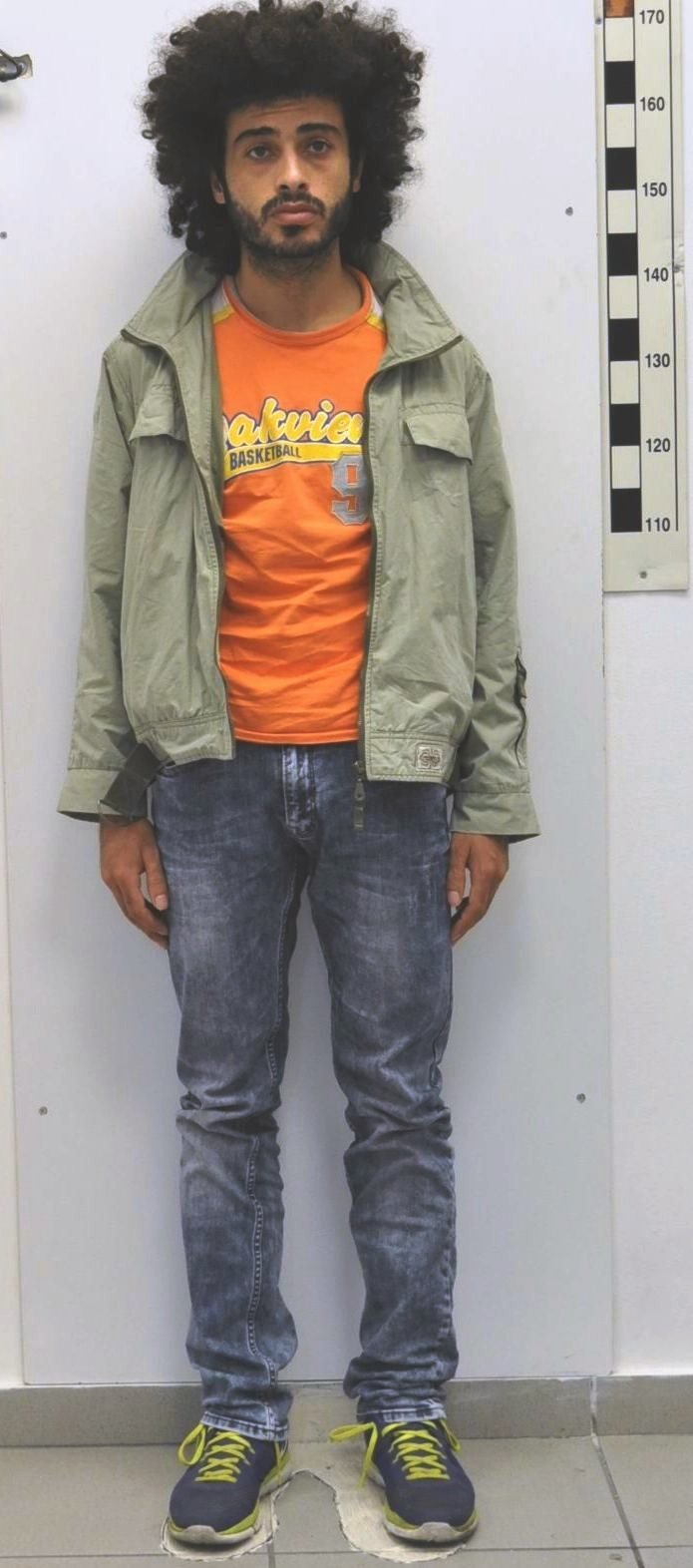 Στα χέρια της ΕΛ.ΑΣ. ο «δράκος» των Εξαρχείων -Είχε βιάσει μία Ιταλίδα και μια Νορβηγίδα [εικόνες] | iefimerida.gr 0