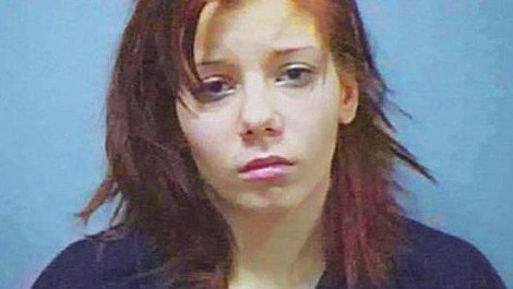 Σοκ στις ΗΠΑ: Δολοφόνησε με 178 μαχαιριές τη μητέρα της γιατί ήταν ερωτευμένη με τον πατριό της [εικόνες & βίντεο] | iefimerida.gr 2