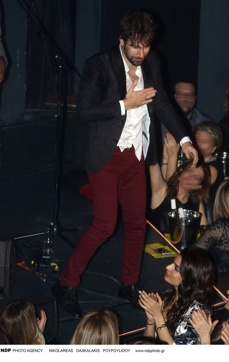 Στο μαγαζί που εμφανίζεται ο Μαραβέγιας άλλαξε χρόνο η Σωτηροπούλου -Της έστελνε φιλιά [εικόνες] | iefimerida.gr 5