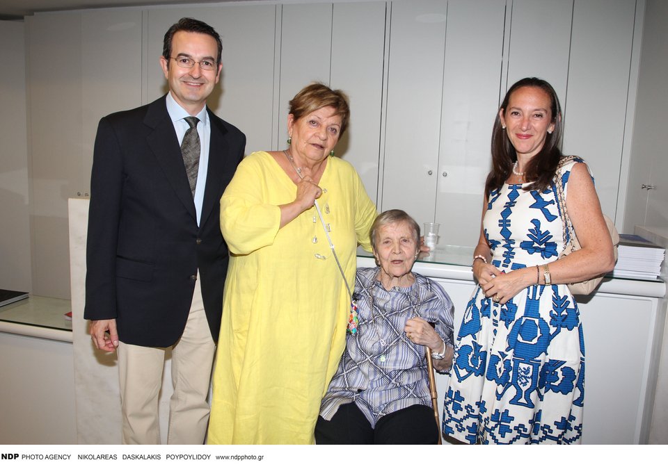 Στην τελετή των εγκαινίων, Νικόλαος Κατσίκης-Χαρίκλεια Μυταρά-Ελένη Γλύκαντζη Αρβελέρ-Fleurette Καραδόντη Κατσίκη