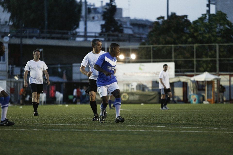 Ο Σταύρος έπαιξε μπάλα με την Εθνική Αστέγων -Ποιος νίκησε [εικόνες-βίντεο] | iefimerida.gr 2
