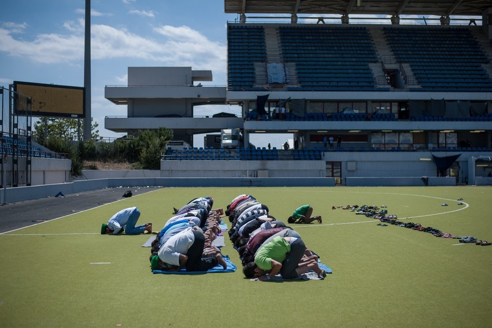 Οι μετανάστες γιορτάζουν το Ραμαζάνι στο Ελληνικό [εικόνες] | iefimerida.gr 9