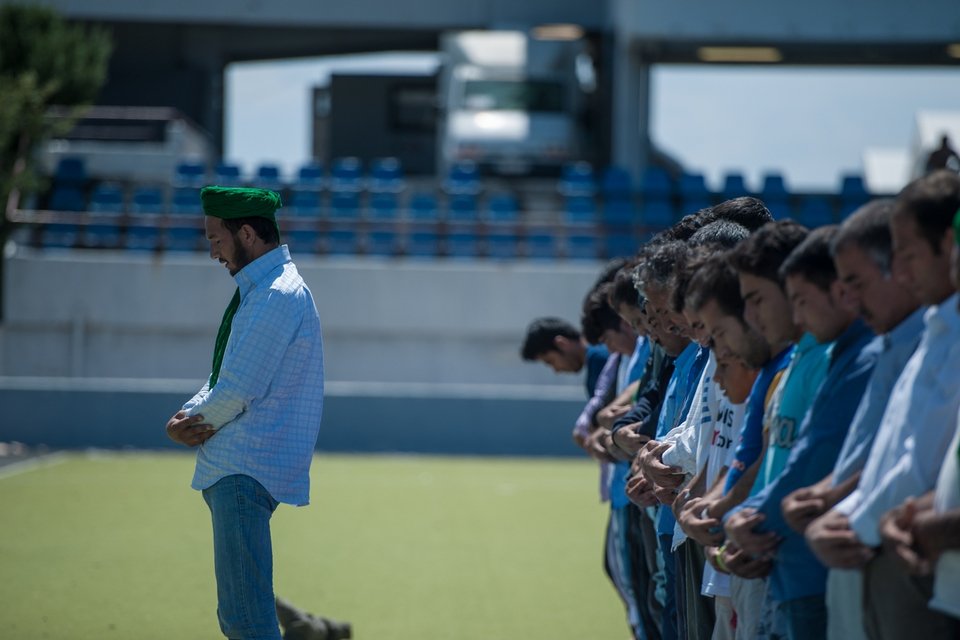 Οι μετανάστες γιορτάζουν το Ραμαζάνι στο Ελληνικό [εικόνες] | iefimerida.gr 7