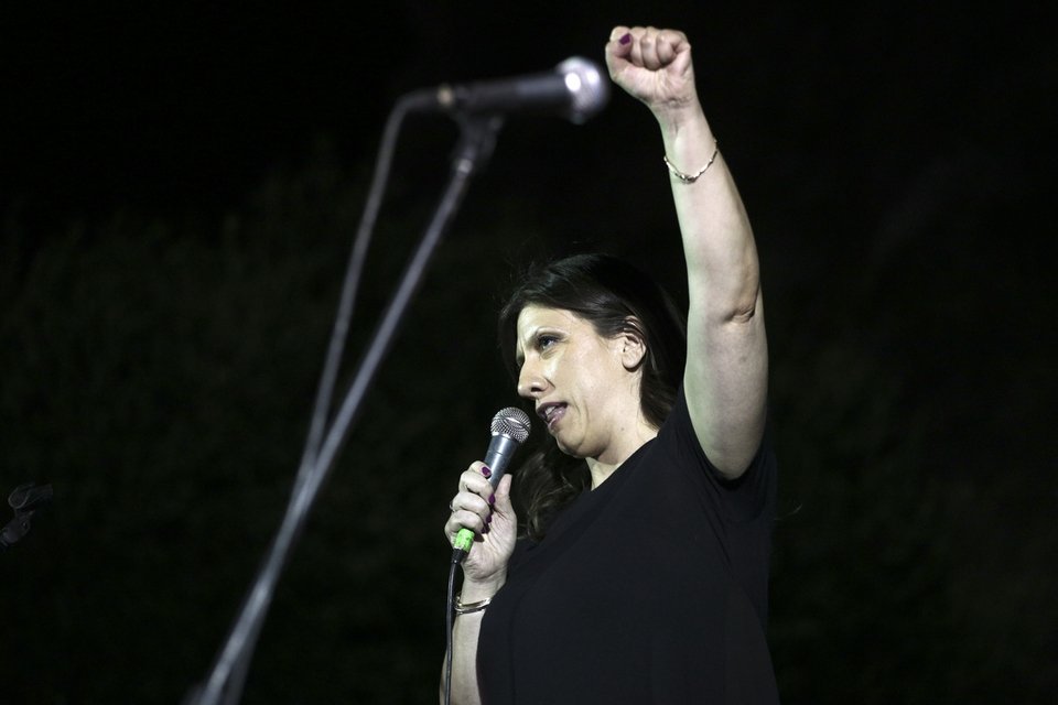 Η Ζωή ξεφάντωσε στο θέατρο του Λυκαβηττού με Παπακωνσταντίνου-Βιτάλη [εικόνες] | iefimerida.gr 8