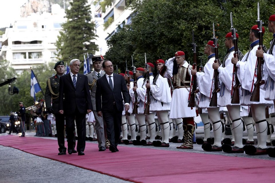 Τα δώρα του Ολάντ στον Τσίπρα: Υπόσχεται επενδύσεις και στήριξη | iefimerida.gr 7