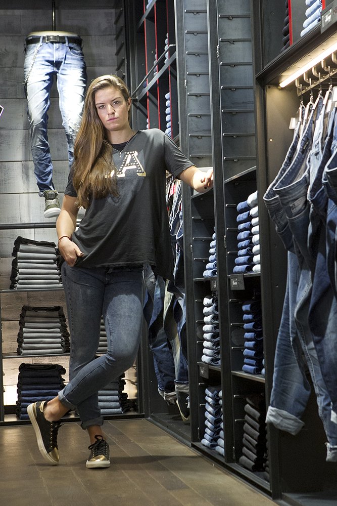 Η τενίστρια Μαρία Σάκκαρη Replay Brand Ambassador [εικόνες] | iefimerida.gr 5