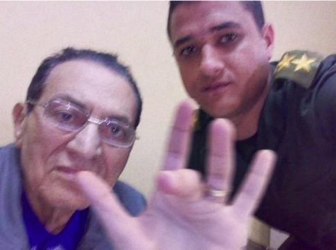 Ο Μουμπάρακ αθώος, η Πλατεία Ταχρίρ τελείωσε -Η Αραβική Ανοιξη πέθανε [βίντεο & εικόνες] | iefimerida.gr 1