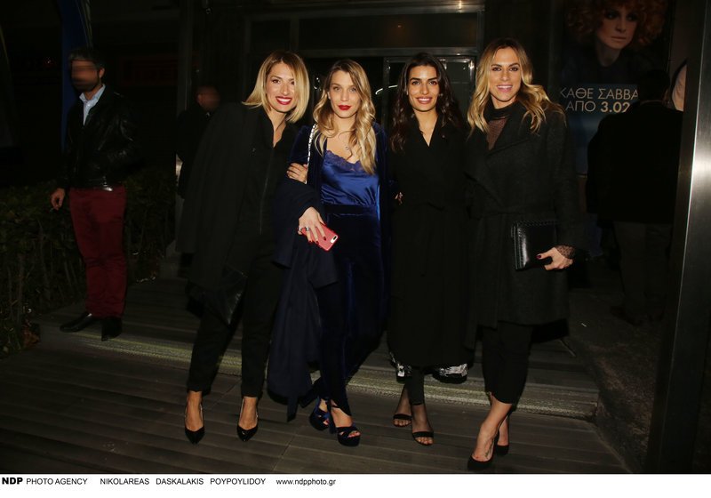 Στο μαγαζί που εμφανίζεται ο Μαραβέγιας άλλαξε χρόνο η Σωτηροπούλου -Της έστελνε φιλιά [εικόνες] | iefimerida.gr 0