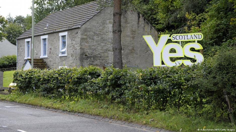 Πυρετός στο Μπάκιγχαμ με το δημοψήφισμα στη Σκωτία -Γιατί η Ελισάβετ φοβάται τους εθνικιστές [εικόνες]  | iefimerida.gr 0