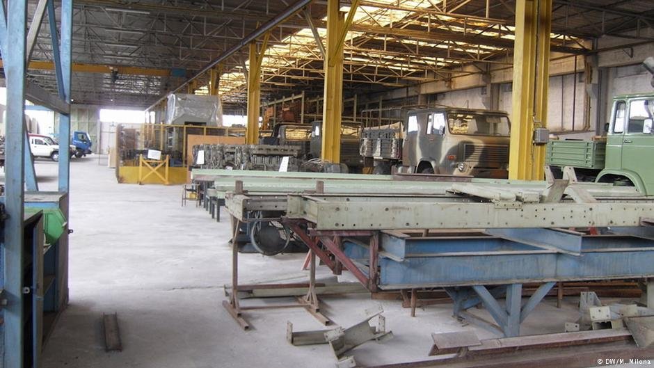 DW: Ο άνθρωπος πίσω από τα αυτοκίνητα Pony που έχει μπλέξει με την ελληνική γραφειοκρατία [εικόνες] | iefimerida.gr 1