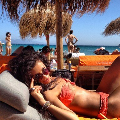 H Ελένη Φουρέιρα ποστάρει photo της με πορτοκαλί μπικίνι [εικόνες] | iefimerida.gr 1