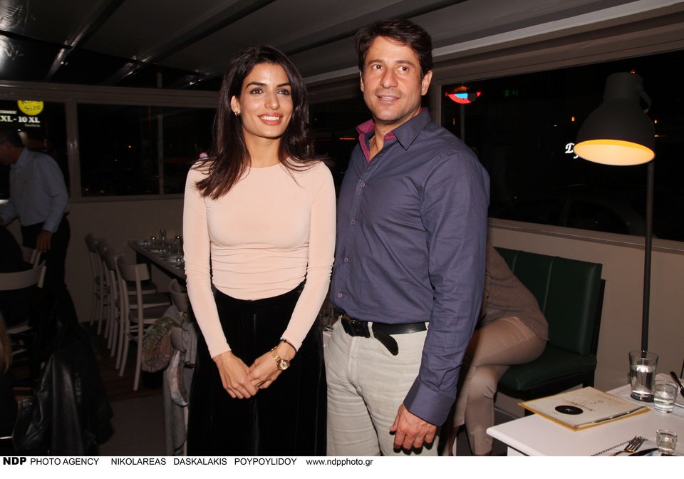  Αλέξης Γεωργούλης άνοιξε εστιατόριο στο Χαλάνδρι- Στα εγκαίνια διάσημοι φίλοι του [εικόνες] | iefimerida.gr 3