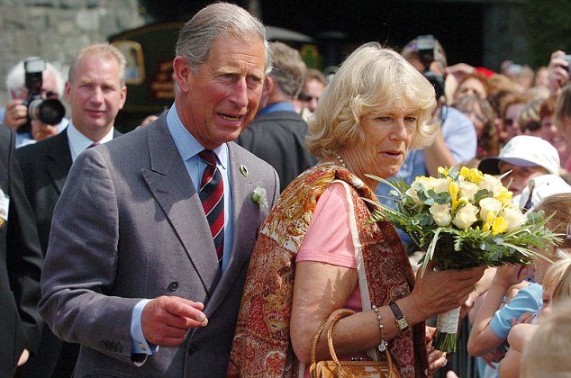 Ενα από τα σκάνδαλα που εκτροχίασαν το βρετανικό παλάτι -Τα ερωτικά τηλεφωνήματα με τους απίστευτους διαλόγους Καρόλου-Καμίλας [εικόνες] | iefimerida.gr 3