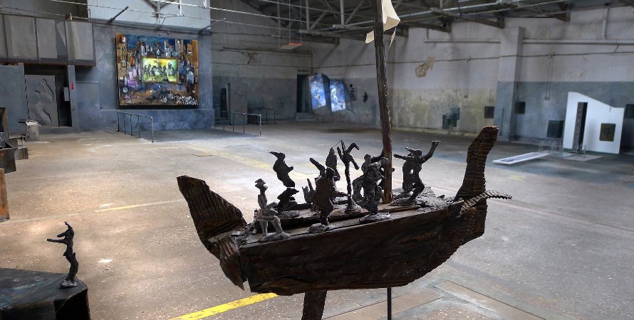 Τέχνη σε ερειπωμένο συνεργείο της Συγγρού -Ζωγραφική, γλυπτική, περφόρμανς [εικόνες]  | iefimerida.gr 0