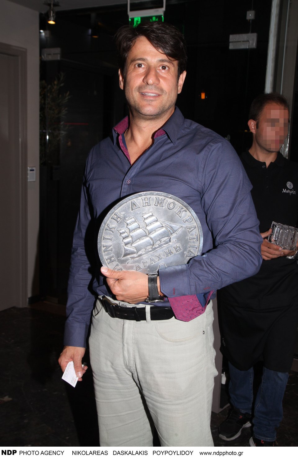  Αλέξης Γεωργούλης άνοιξε εστιατόριο στο Χαλάνδρι- Στα εγκαίνια διάσημοι φίλοι του [εικόνες] | iefimerida.gr 0