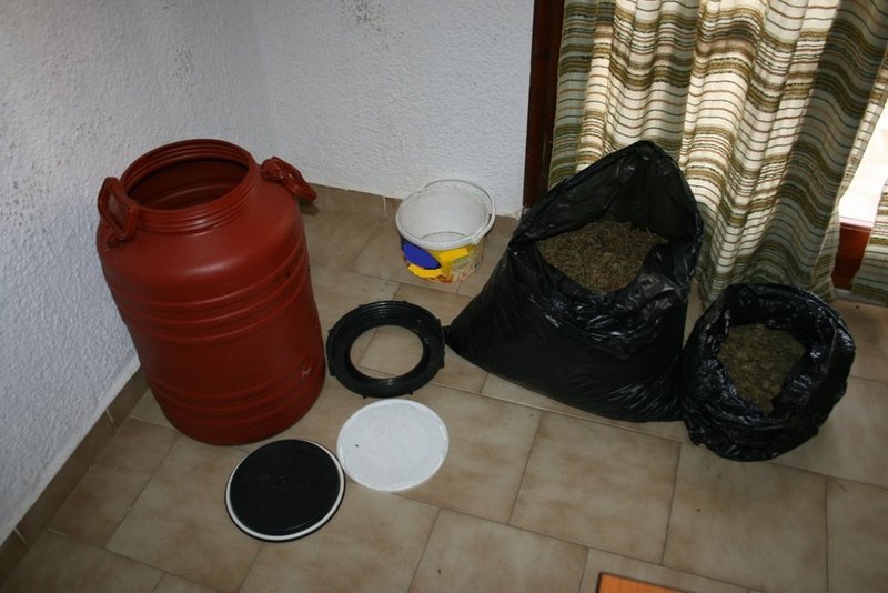 Κρήτη: Συνελήφθη 32χρονος για κατοχή ναρκωτικών -Με μεγάλη ποσότητα κάνναβης [εικόνες] | iefimerida.gr 0