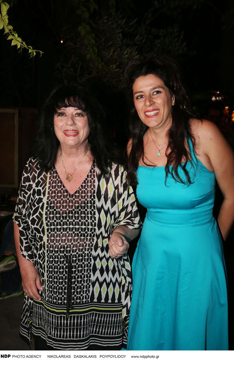 Η τραγουδίστρια κόρη της Αννας Βαγενά και του Λουκιανού Κηλαηδόνη [εικόνες] | iefimerida.gr 2