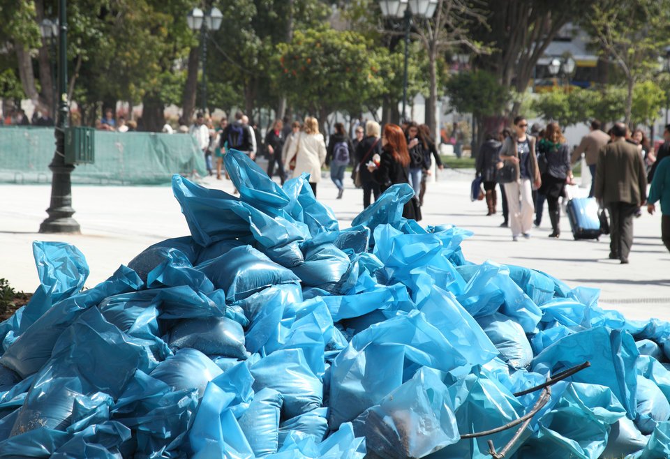 Το Σύνταγμα ομορφαίνει ξανά: Σε εξέλιξη εργασίες αποκατάστασης των πληγών της πλατείας [εικόνες] | iefimerida.gr 3