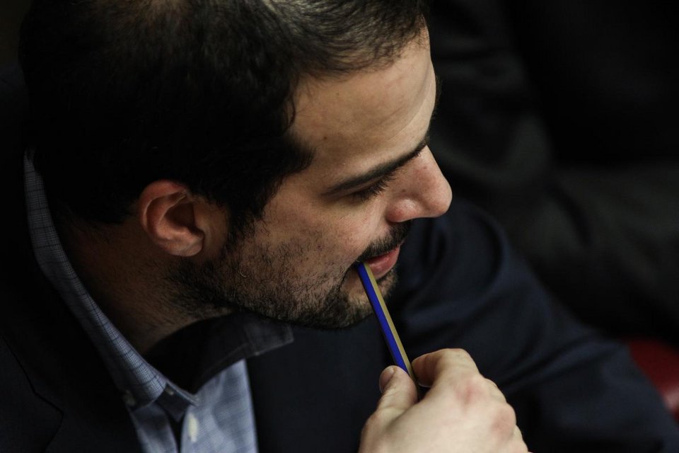 To backstage της χθεσινής ψηφοφορίας: Οι 12ποντες γαλάζιες γόβες της Τζάκρη, η «πεταμένη» γούνα και τα ντεπόν [εικόνες] | iefimerida.gr 8