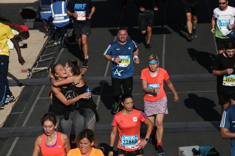 Ο 35ος Μαραθώνιος της Αθήνας μέσα από τον φωτογραφικό φακό -«Γιορτή»με 50.000 δρομείς [εικόνες]  | iefimerida.gr 11