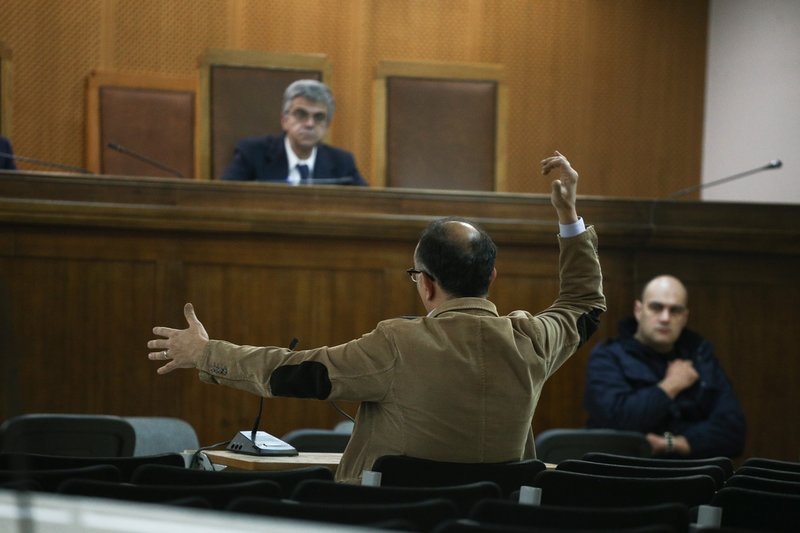 Δίκη Χρυσής Αυγής: Η κατάθεση-καταπέλτης του Δημ. Κουσουρή -«Είναι ναζιστικό κόμμα»[εικόνες] | iefimerida.gr 2